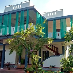 Kadalamma Bed & Breakfast